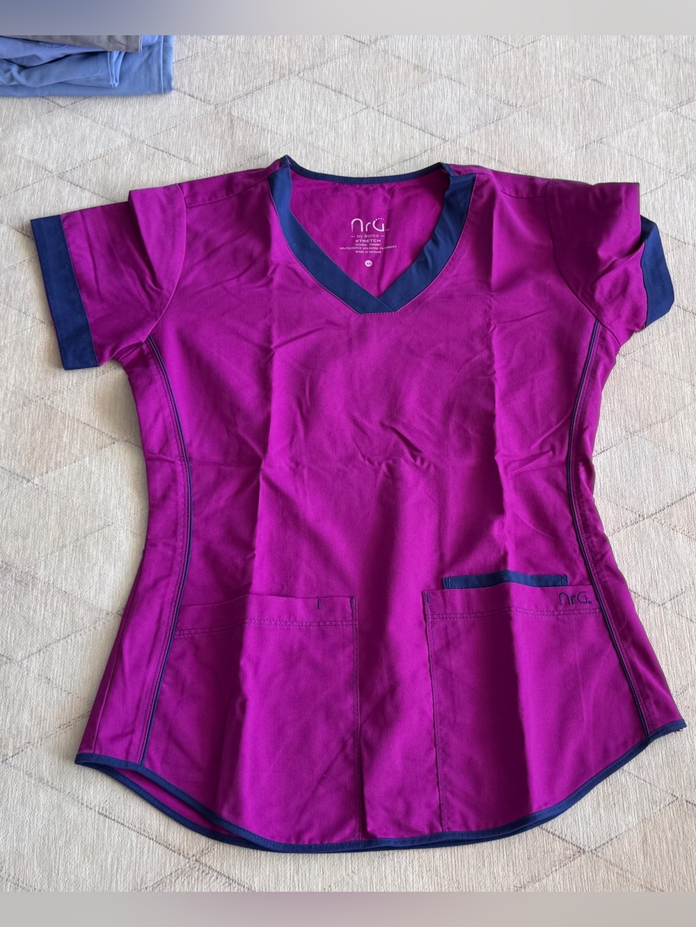 nrg Women's V-Neck Scrub Top in Magenta with Navy Trim